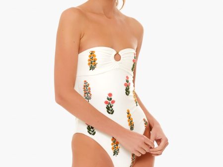 Dahlia Toronja One Piece Online now