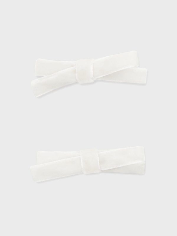 White Small Velvet Bow Clips Set of 2 Online now