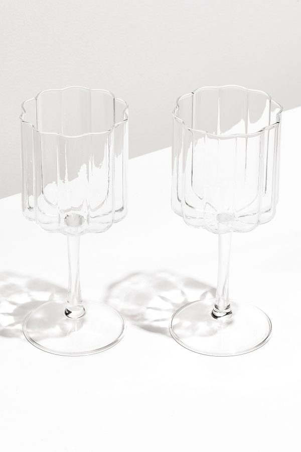 Clear Wave Wine Glasses (Set of 2) For Cheap