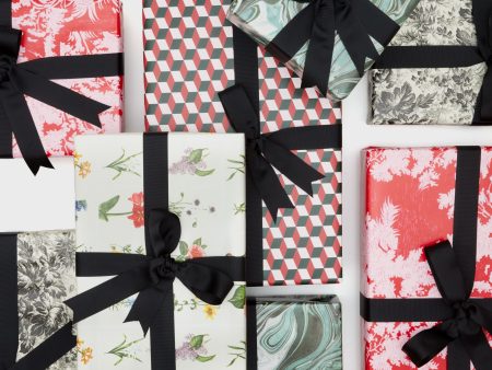 Gift Wrap Hot on Sale